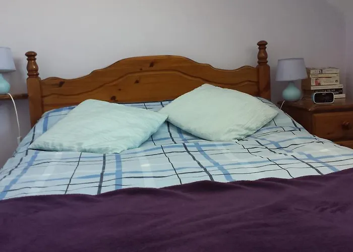 B&B only: Molyneux Guesthouse